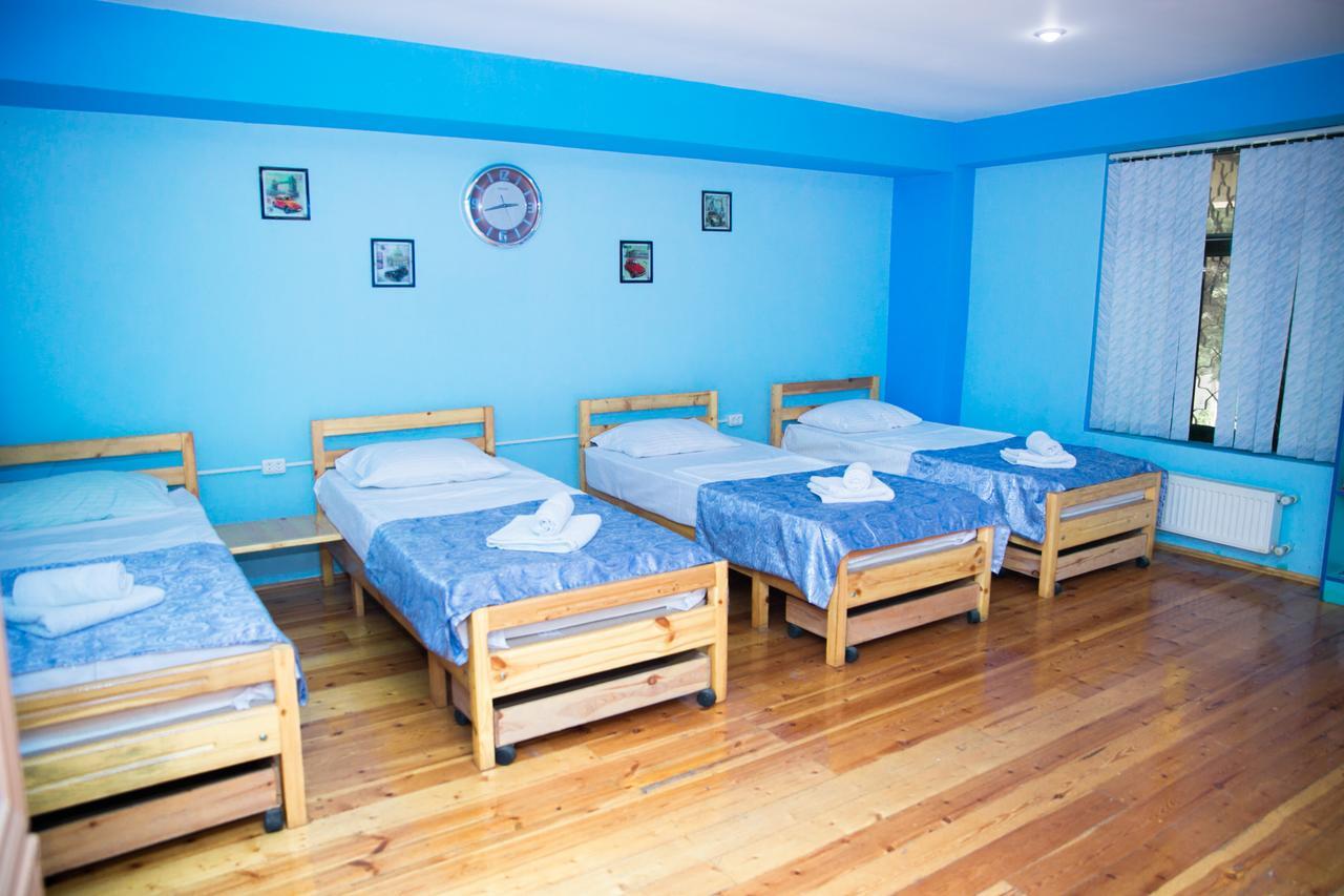 Highland Park Hostel バクー エクステリア 写真