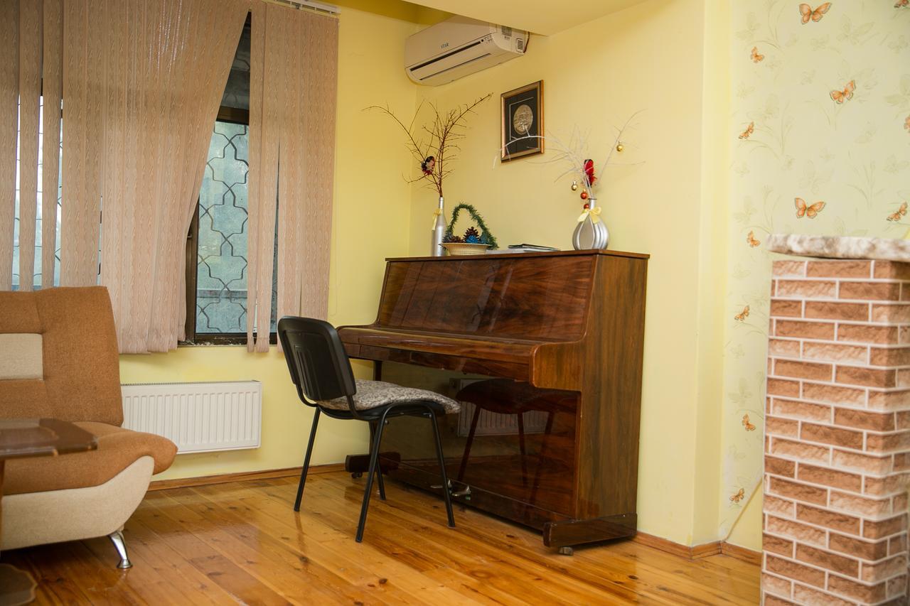 Highland Park Hostel バクー エクステリア 写真