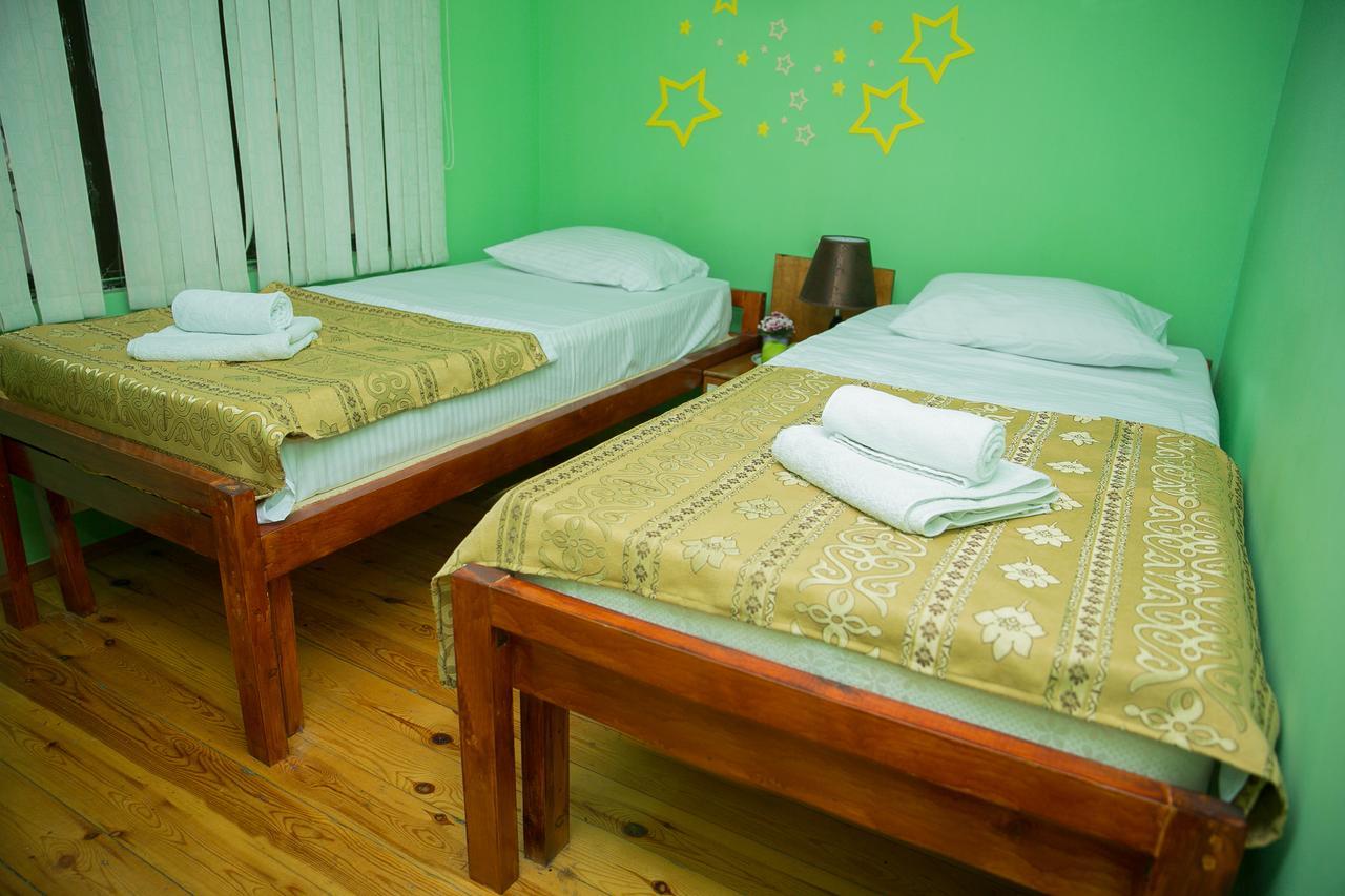 Highland Park Hostel バクー エクステリア 写真