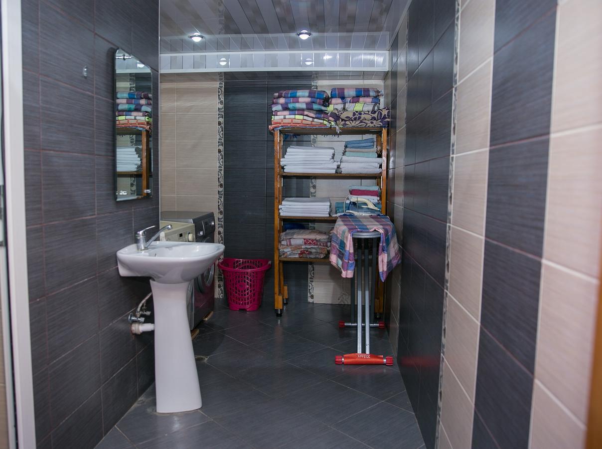 Highland Park Hostel バクー エクステリア 写真